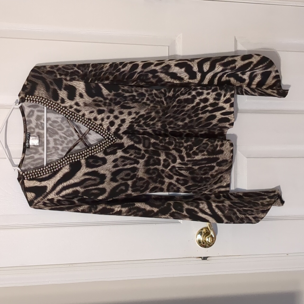 Women's Venus M Leopard Print Blouse